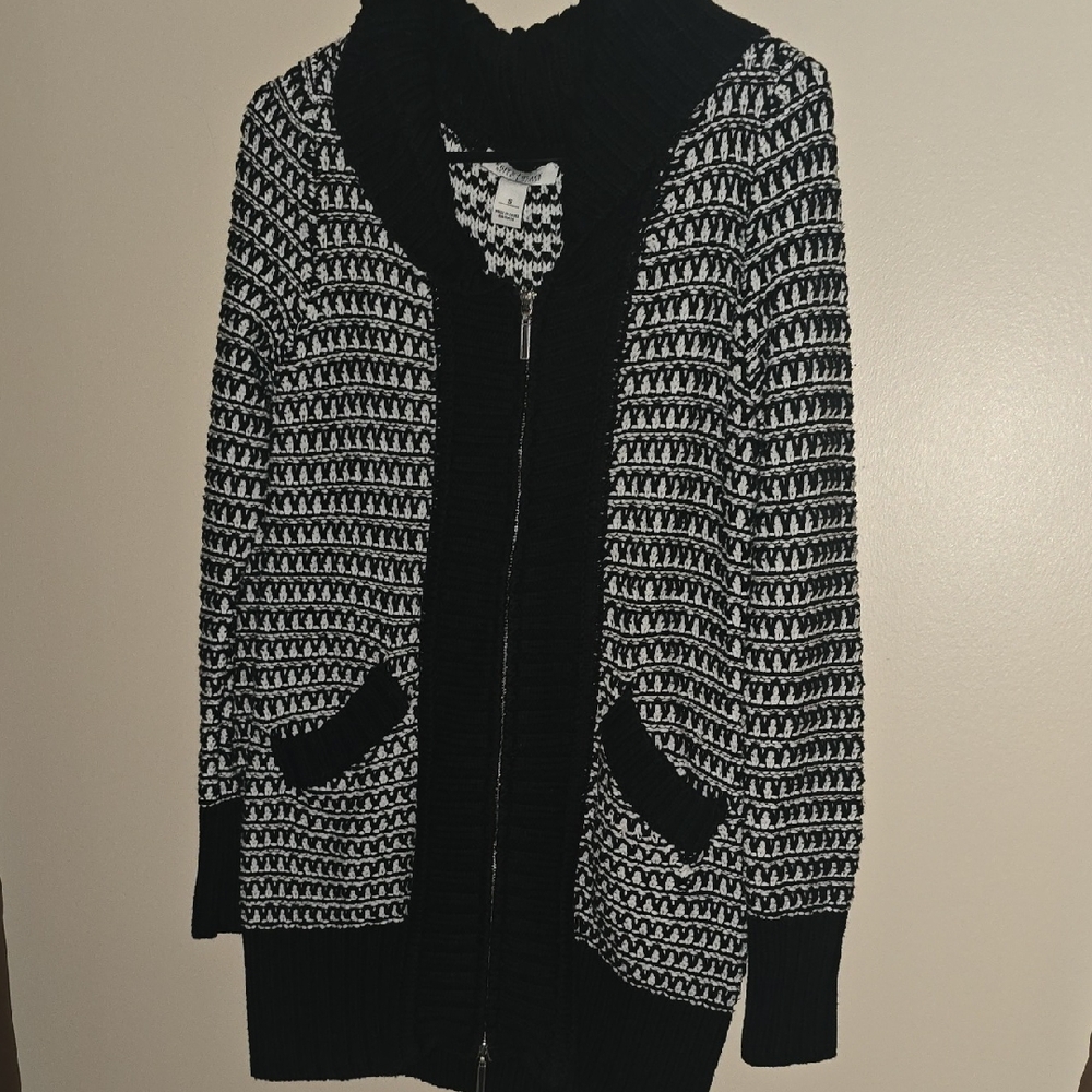 White House Black Market Black and White Knit Cardigan